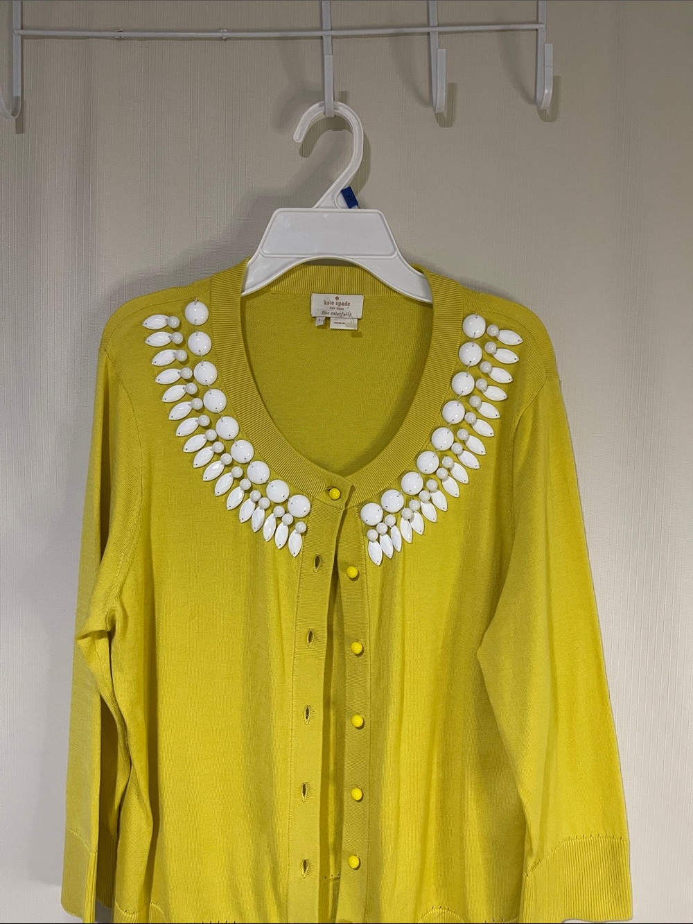 NWOT Kate Spade Beautiful Yellow Embellished V-Neck Button Cardigan SZ Large - Picture 4 of 11